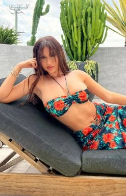 BB Exclusive Rani Red Floral Crop Top