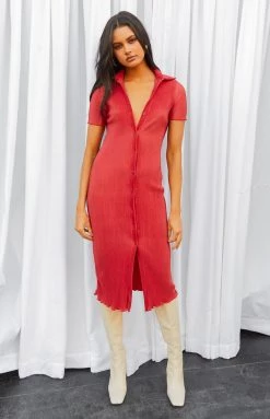 Beginning Boutique New Reagan Rust Midi Dress