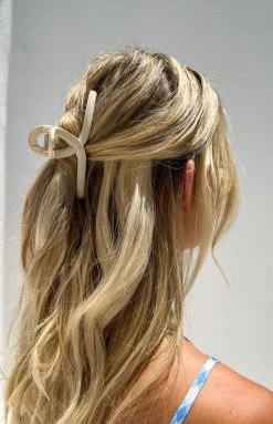 Eclat Ricardo Matte Cream Hair Claw Clip Back In Stock