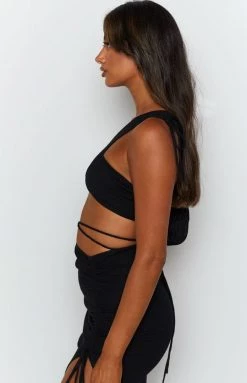 Beginning Boutique Ruby Crop Top Black