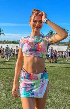 BB Exclusive Ruel Multi Print Mesh Tee Tops