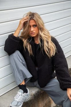 Outerwear SNDYS Black Sheepish Jacket 15 Outerwear SNDYS Black Sheepish Jacket