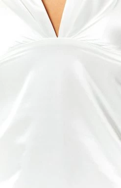 BB Exclusive Seattle White Halter Formal Dress Dresses 16 BB Exclusive Seattle White Halter Formal Dress Dresses