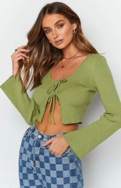 BB Exclusive Selma Knit Crop Green Tops