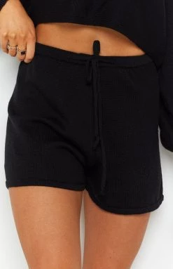 Beginning Boutique Bottoms Sigrid Relaxed Shorts Black