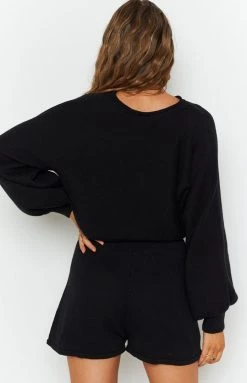 Beginning Boutique Bottoms Sigrid Relaxed Shorts Black