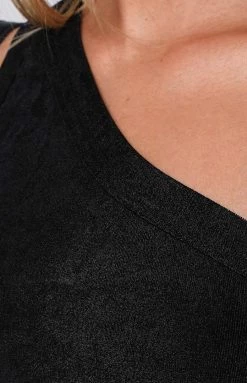 Beginning Boutique Turley Black Midi Dress Dresses