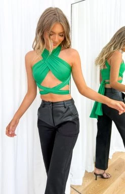 BB Exclusive Vera Wrap Crop Top Green