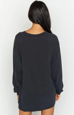 Beginning Boutique Vintage Vintage Champions Black Long Sleeve