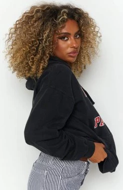 Beginning Boutique Vintage Outerwear Vintage Navy New England Patriots