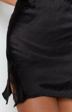 BB Exclusive Vivian Lace Mini Skirt Black Bottoms