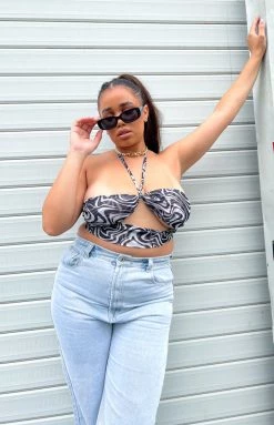 BB Exclusive Tops Wellington Mono Print Top