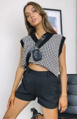 BB Exclusive Bottoms Wisconsin Shorts Black