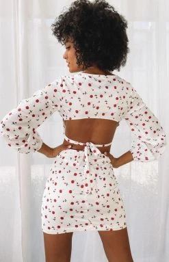 BB Exclusive Zippy Wrap Blouse Floral Tops