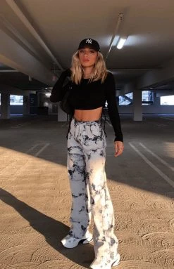 BB Exclusive Origami Jeans Bleached Denim